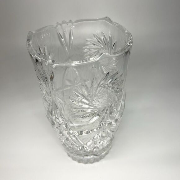 9” Hand Cut Crystal Lead Glass Vase Pinwheel Star Of David Heavy Vintage - Picture 4 of 10